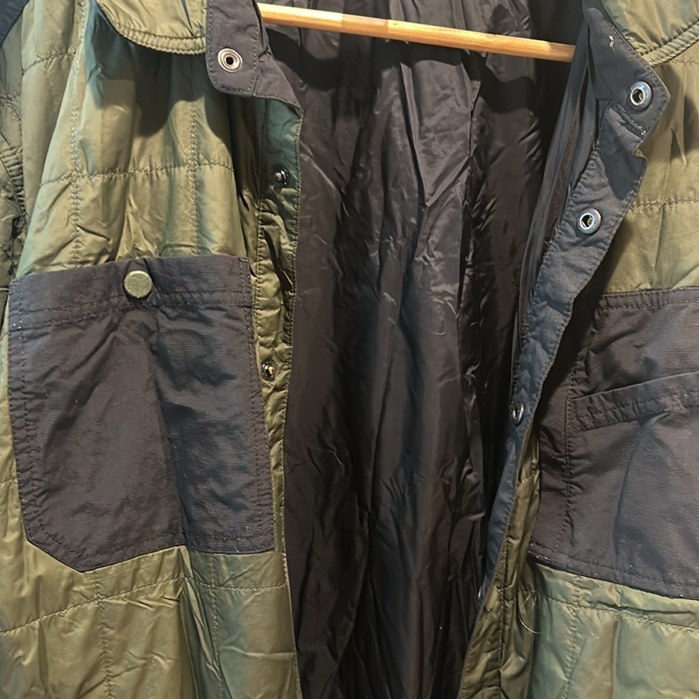 Mountain hardwear long green jacket - Picture 3 of 4